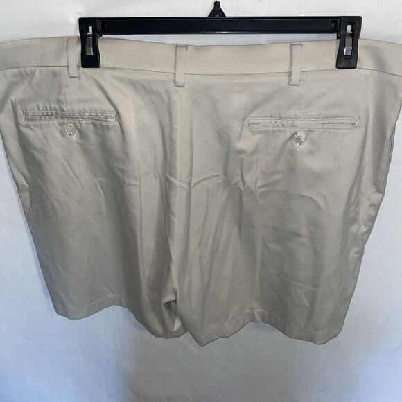 Roundtree & Yorke Chino Golf Shorts Men’s Size 46 Khaki Beige Zip Fly Inseam 5 - Picture 8 of 12